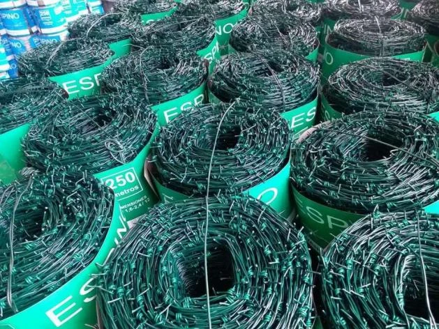 Putting Up a Barbed Wire Fence: A Practical Guide
