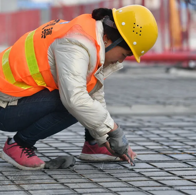 Concrete Rebar Mesh High-Strength Reinforcement for Slabs & Foundations Concrete Rebar Mesh High-Strength Reinforcement for Slabs & Foundations